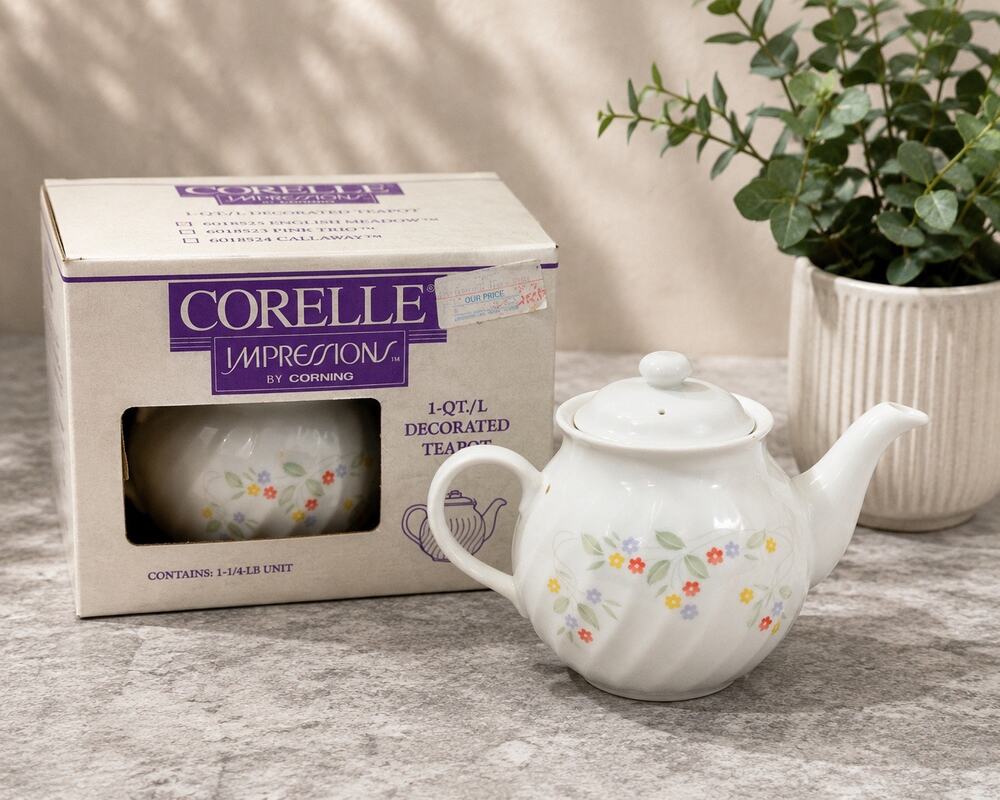 Corelle Impressions by Corning “English Meadow” 1-Quart Decorated Teapot | Vinta